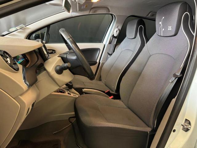 Renault Zoe image 9