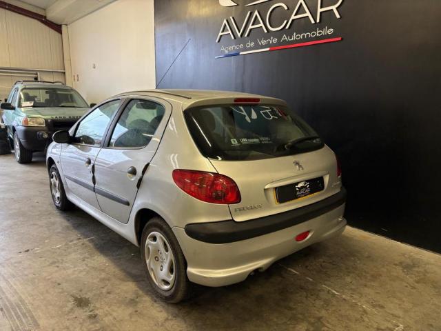 Peugeot 206 image 4