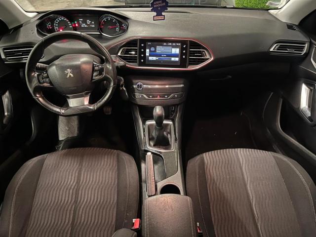 Peugeot 308 image 2