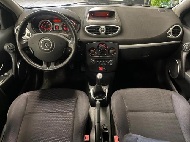 Renault Clio Estate image 4