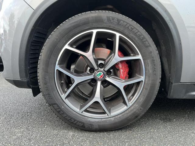 Alfa Romeo Stelvio image 9