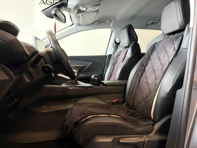 Peugeot 3008 image 3