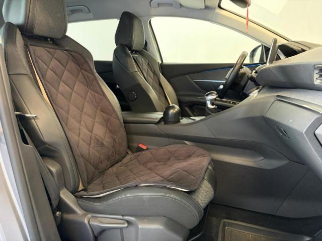 Peugeot 3008 image 1