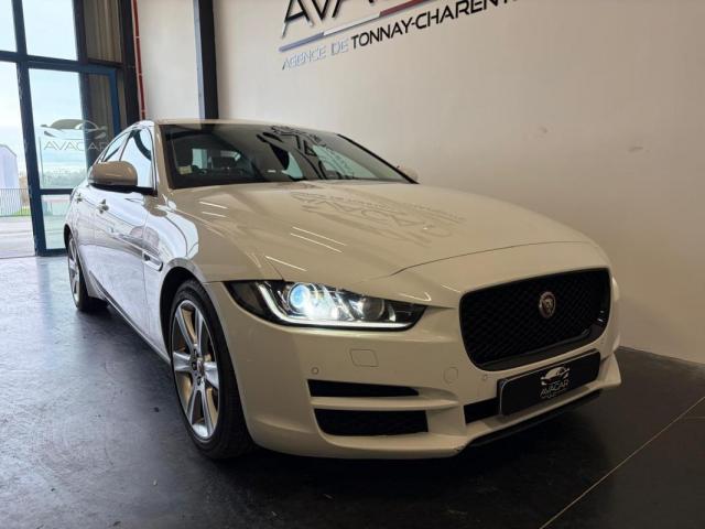 Jaguar Xe image 6