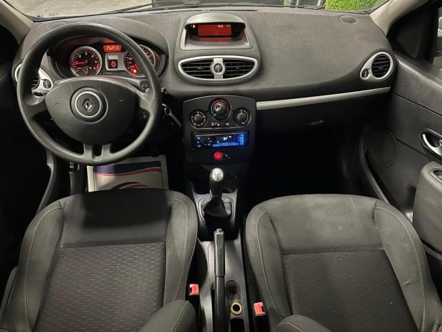 Renault Clio image 6