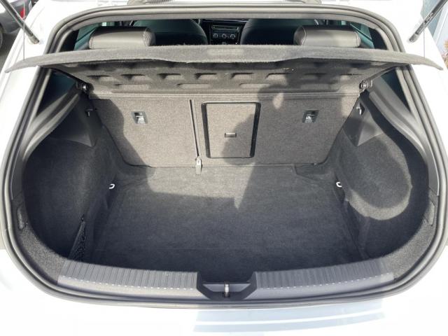 Seat Leon image 3