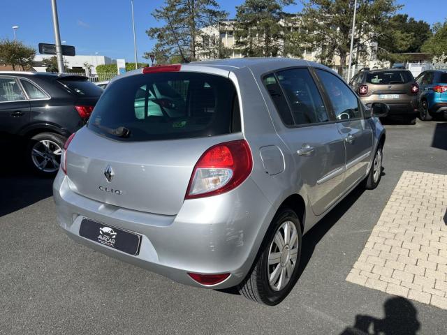 Renault Clio image 6