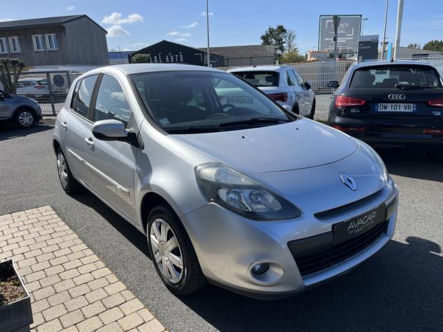 Renault Clio image 9