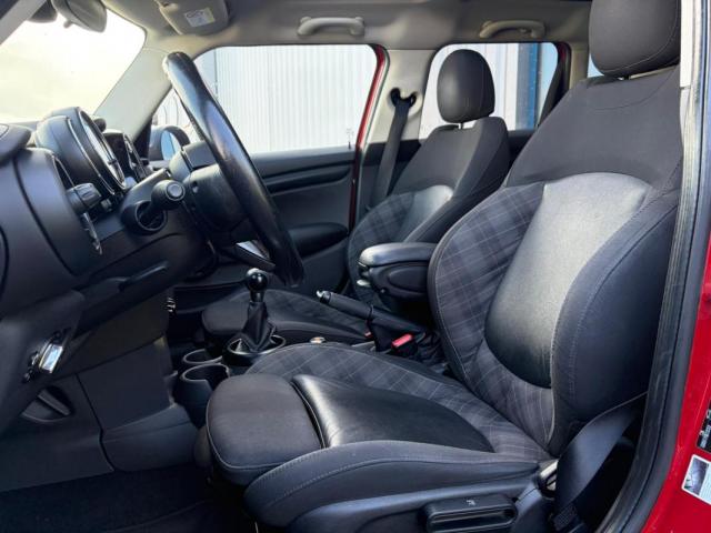 Mini Cooper D image 7