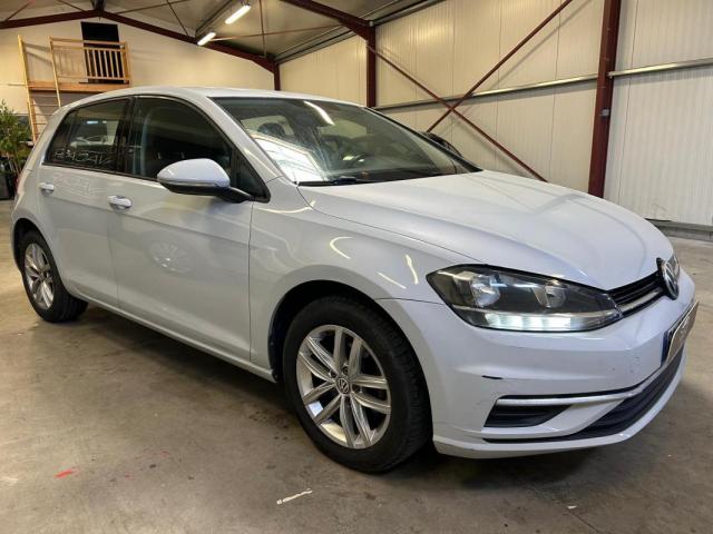 Volkswagen Golf image 9