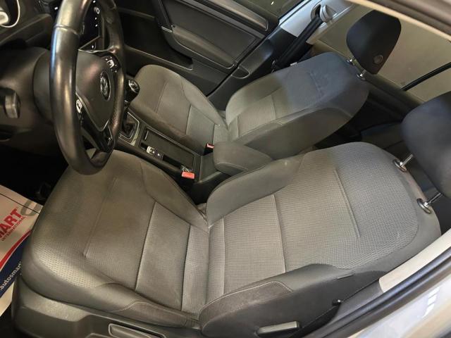 Volkswagen Golf image 6