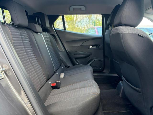 Peugeot 2008 image 1