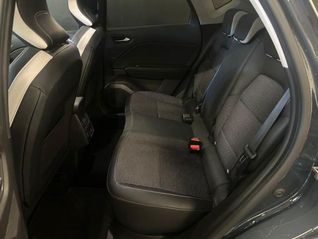 Renault Captur image 8