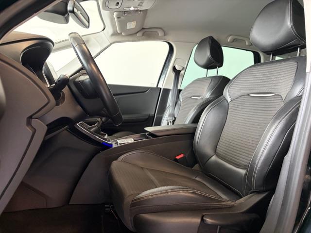 Renault Captur image 8