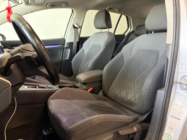Volkswagen Golf image 9