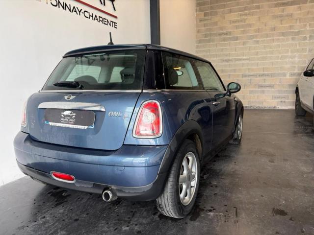 Mini One image 3