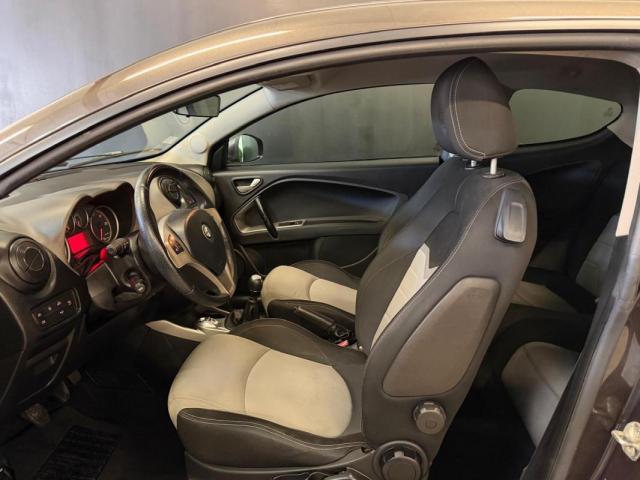 Alfa Romeo Mito image 2