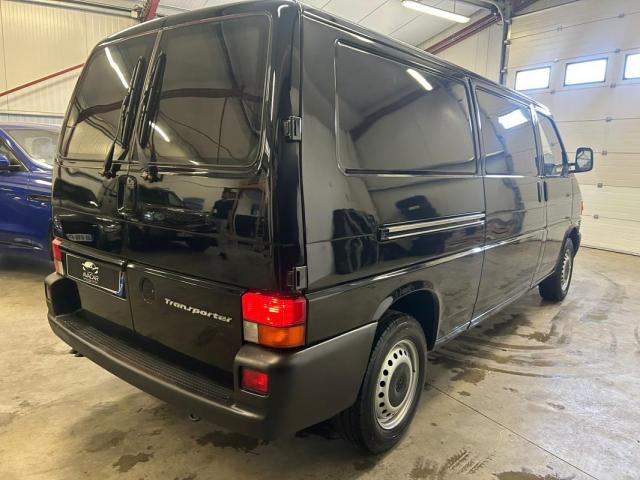 Volkswagen Transporter image 7
