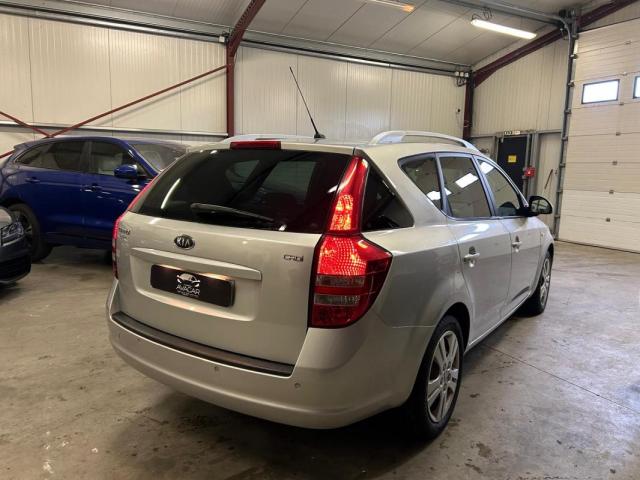 Kia Cee'D image 4