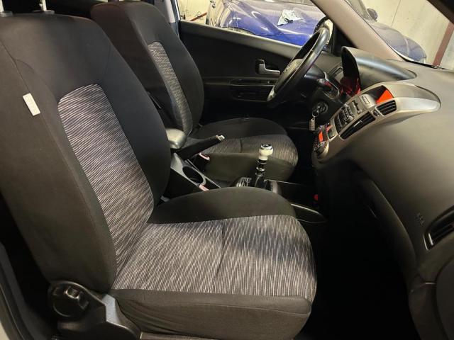Kia Cee'D image 7