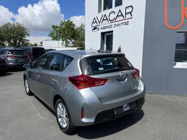 Toyota Auris image 4