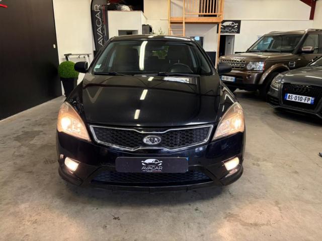 Kia Cee'D image 8