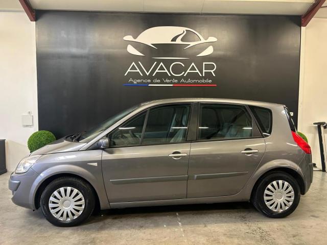 Renault Scénic image 2