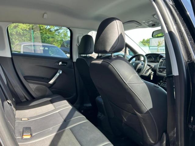 Peugeot 2008 image 9