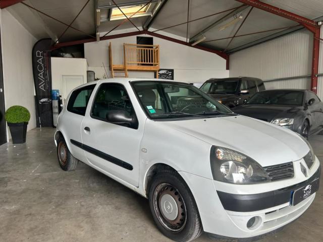 Renault Clio image 9
