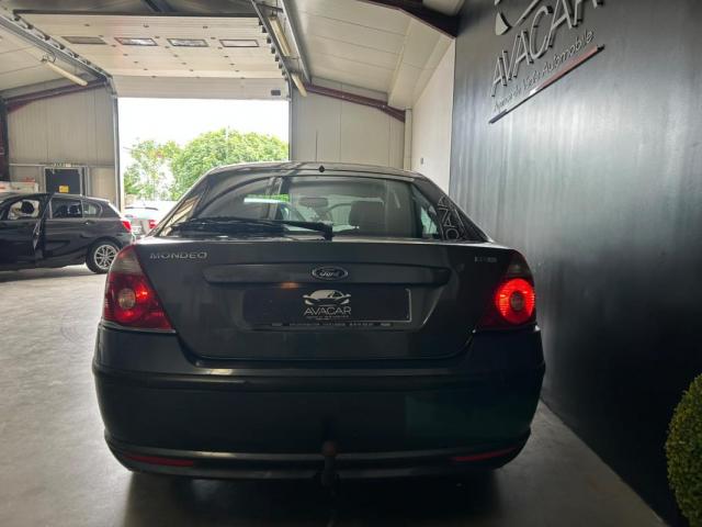 Ford Mondeo image 9