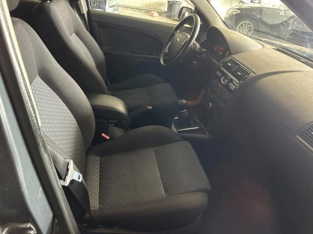 Ford Mondeo image 7