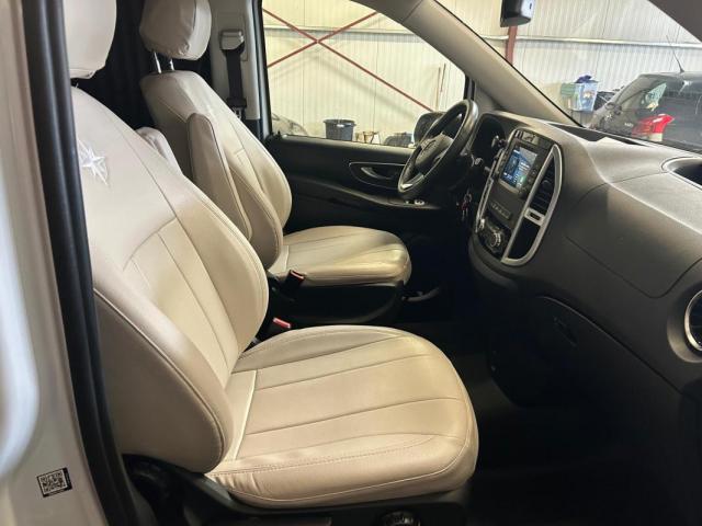 Mercedes Benz Vito image 4
