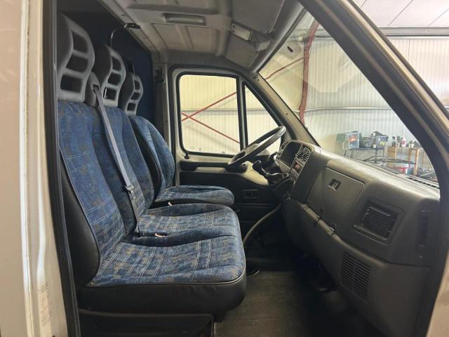 Peugeot Boxer image 3