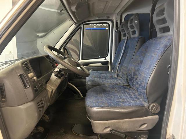 Peugeot Boxer image 2