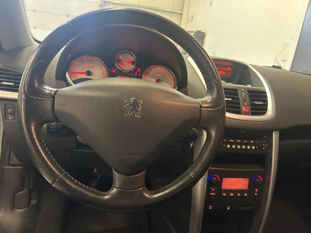 Peugeot 207 Cc image 8