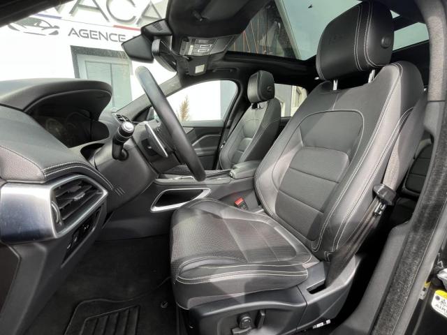 Jaguar F-Pace image 2