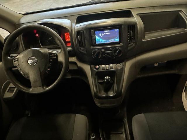 Nissan Nv200 image 2