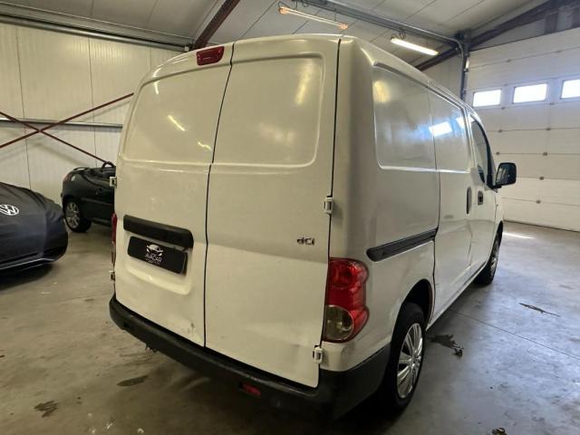 Nissan Nv200 image 3