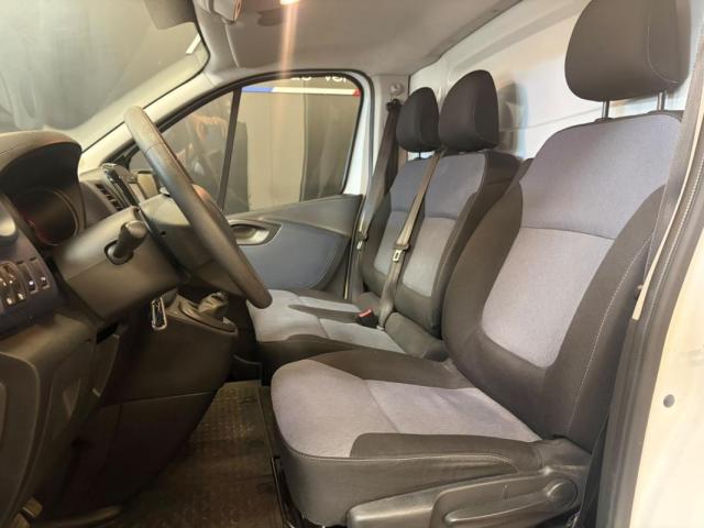 Opel Vivaro image 8