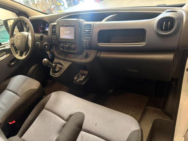 Opel Vivaro image 1