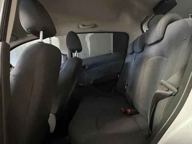 Chevrolet Spark image 9