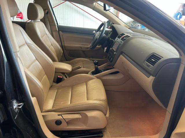 Volkswagen Jetta image 5