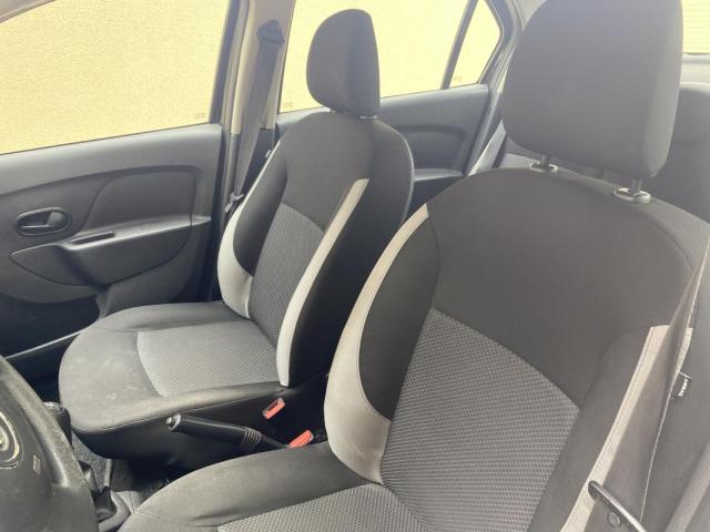 Dacia Logan image 2
