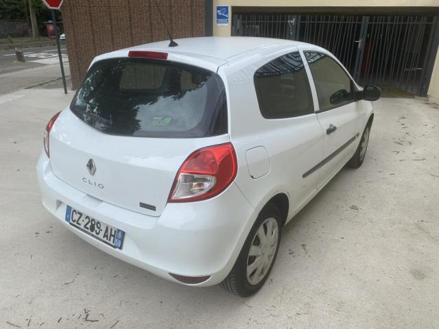 Renault Clio image 1