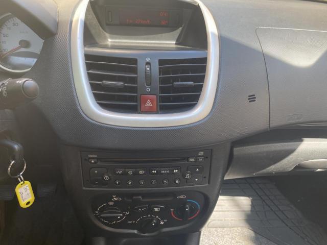 Peugeot 206+ image 2