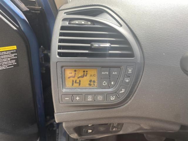 Citroen C4 Picasso image 3