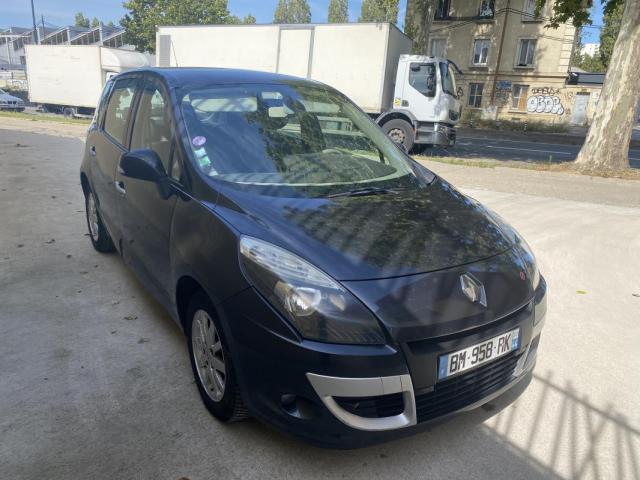 Renault Scénic image 2