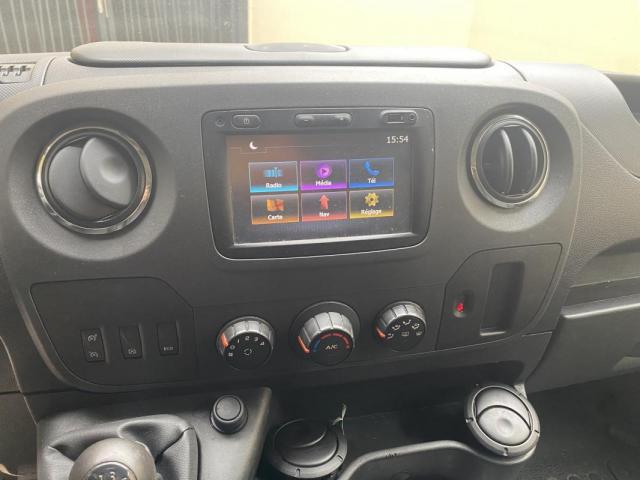 Renault Master image 8