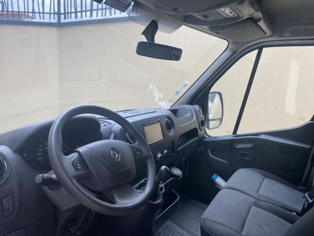 Renault Master image 9