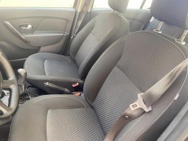 Dacia Sandero image 1
